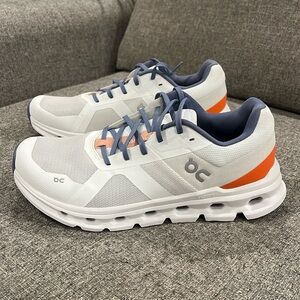 ON Cloudrunner Shoe - US W10.5